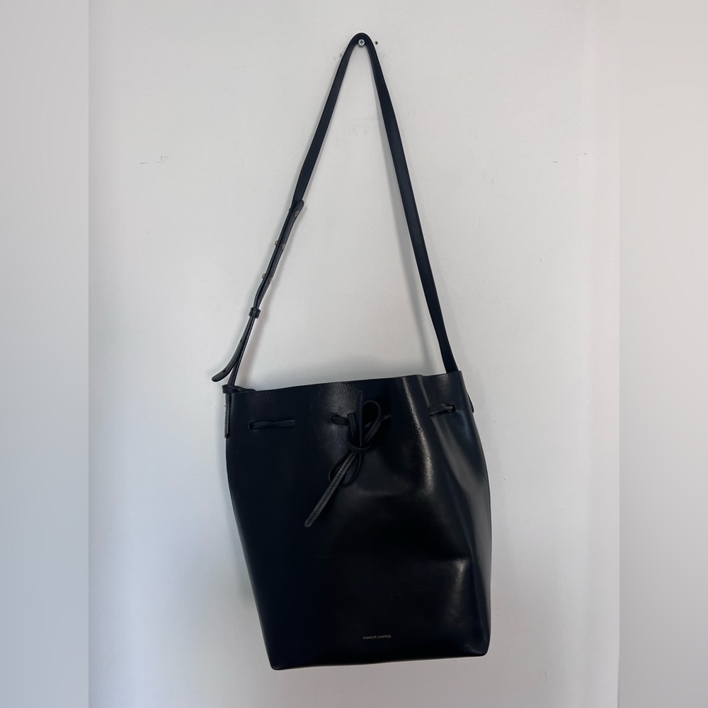 Mansur Gavriel Bucket Bag in black